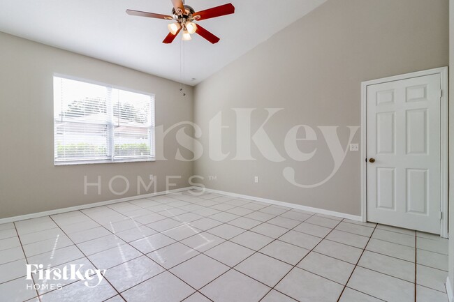 Foto del edificio - 11805 Cliffwood Ct