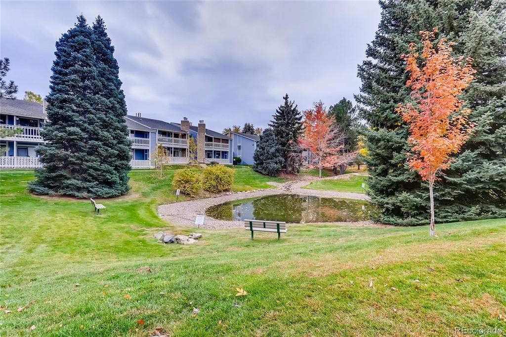 woodside village - 8335 Fairmount Dr