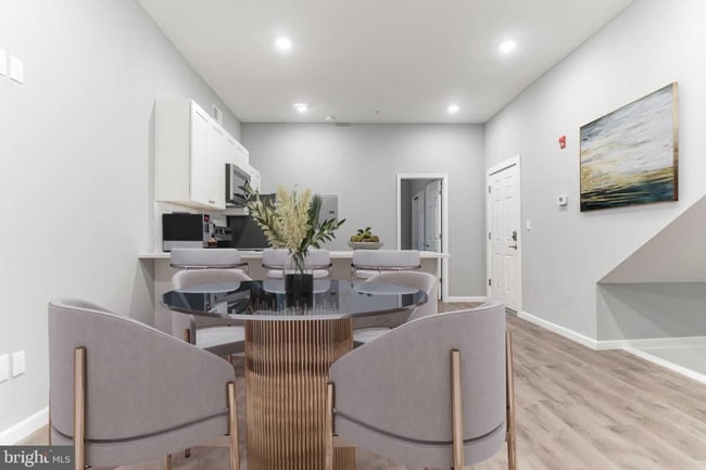 Photo - 2323 N 2nd St Apartment