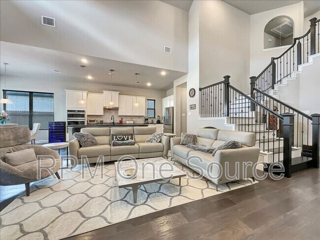 Building Photo - 6112 Lipan Lane