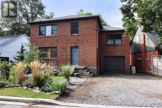 Photo du bâtiment - 6 Thirty First St