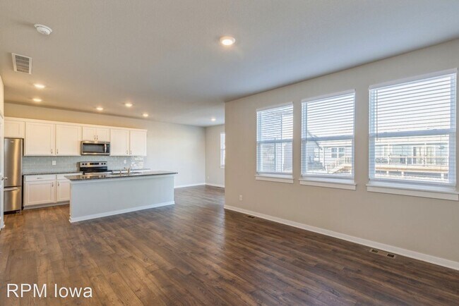 Building Photo - 4 br, 2.5 bath House - 4122 NW Cedarwood D...