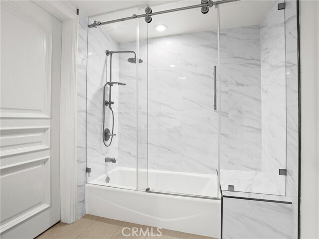 Foto del edificio - 1598 Long BCH