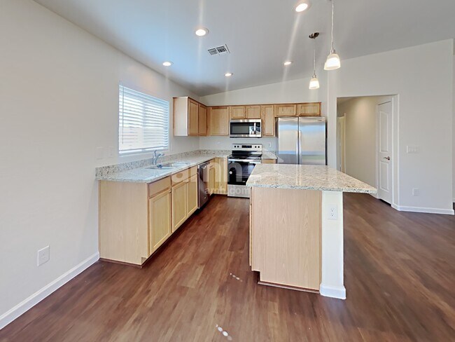 Building Photo - 4047 S 186th Ave