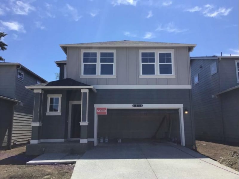 Primary Photo - 1142 SW Sedge St