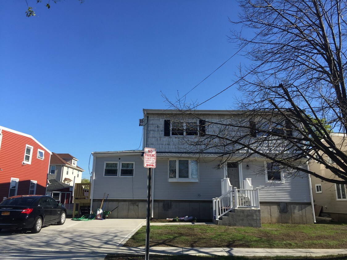 385 Anchor Ave, Oceanside, NY 11572 Apartments in Oceanside, NY