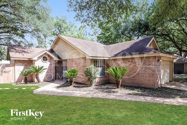 Building Photo - 8518 Pearl Lake Dr
