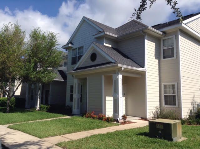 Primary Photo - 405 Southern Pecan Cir