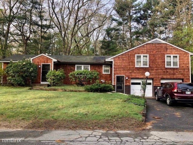 Foto del edificio - 3 br, 2.5 bath House - 9 Evergreen St