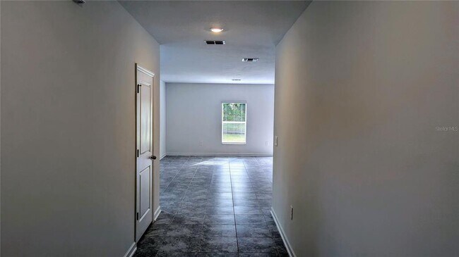 Building Photo - 581 Bell Prairie Cir