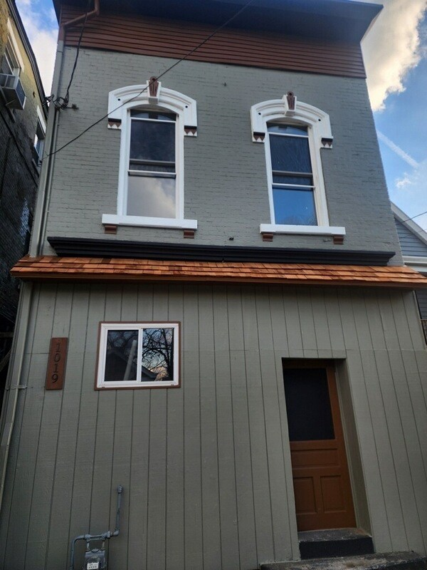 Photo - 1019 John St House