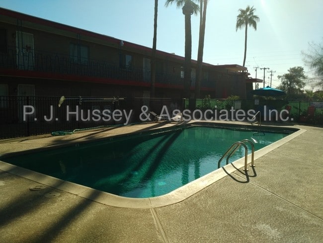Building Photo - 420 E McMurray Blvd #16