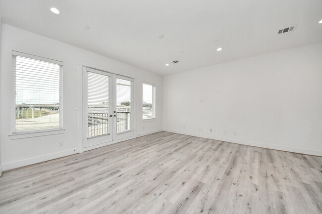 Foto del edificio - 2920 Nance St