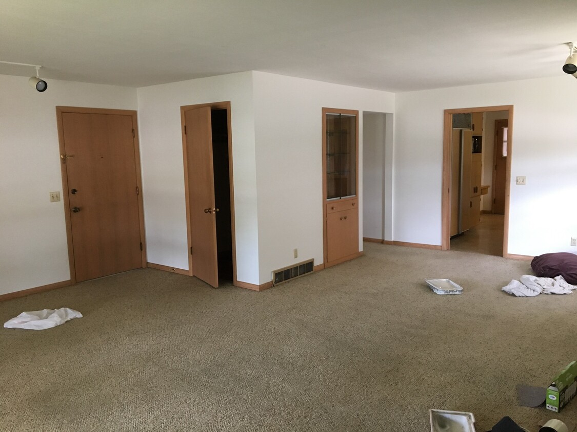 305 N Midvale Blvd Unit A, Madison, WI 53705 - Apartments in Madison ...