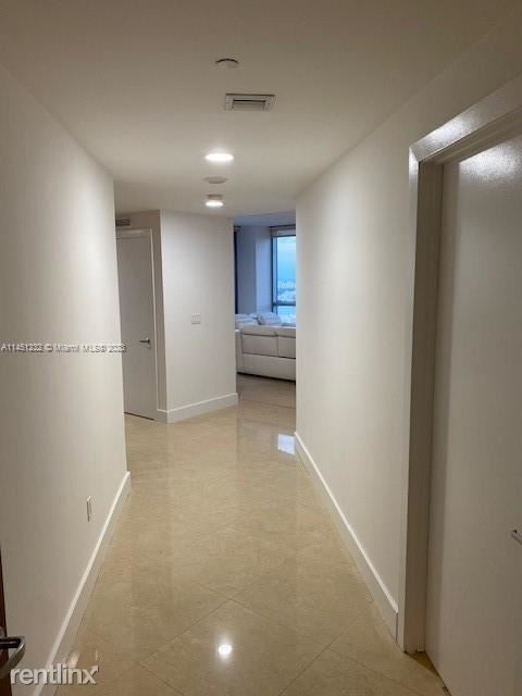 Foto del edificio - 2 br, 2.5 bath Condo - 1060 Brickell Ave A...