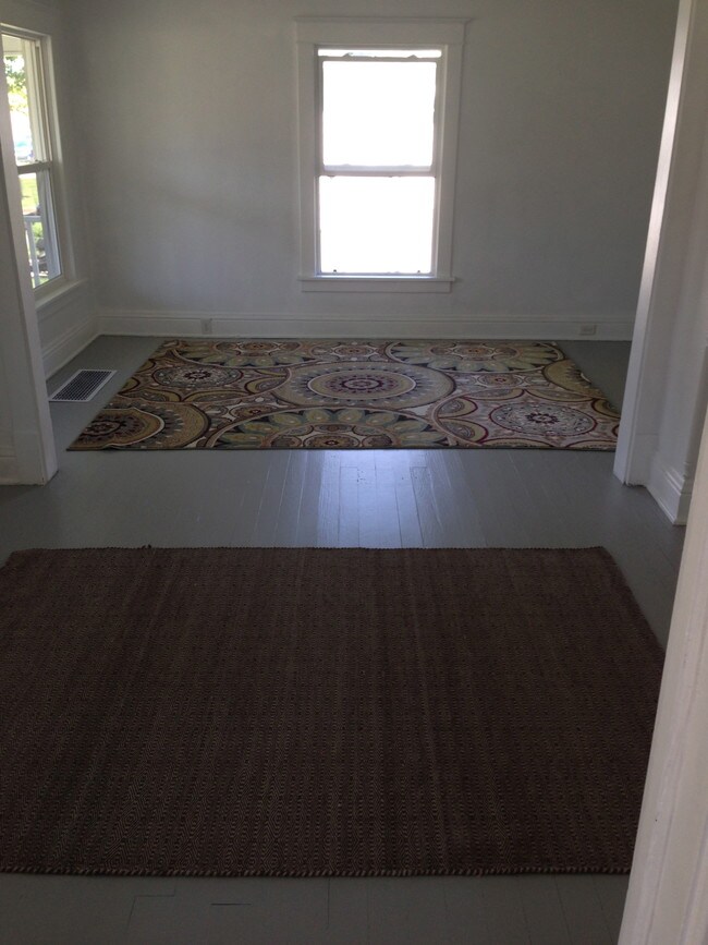 comedor en la sala de estar - 712 Franklin Ave