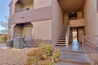 Building Photo - 2200 S Fort Apache Rd