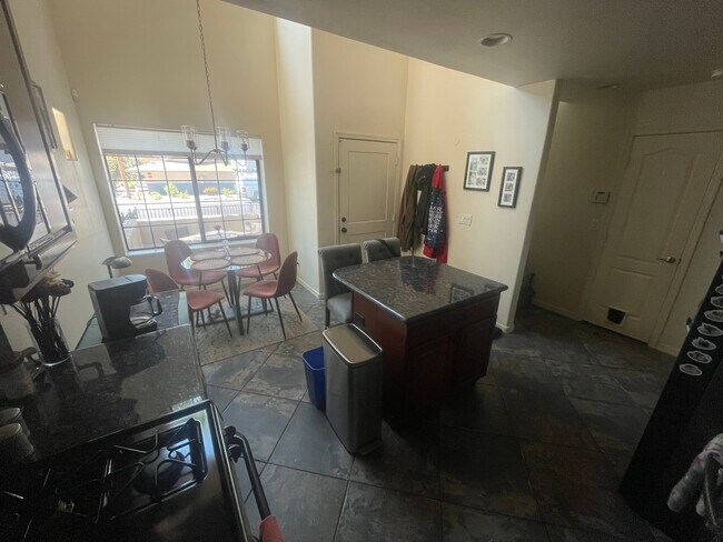 Foto del edificio - 3455 E Lance Ln