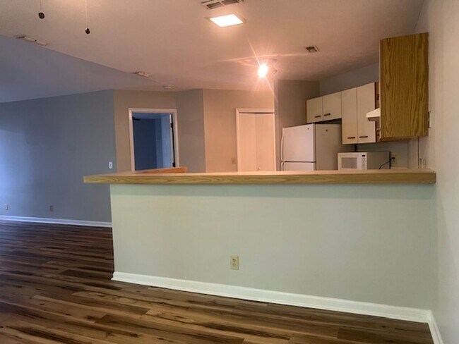 Foto del edificio - 6792 Willowbrook Dr