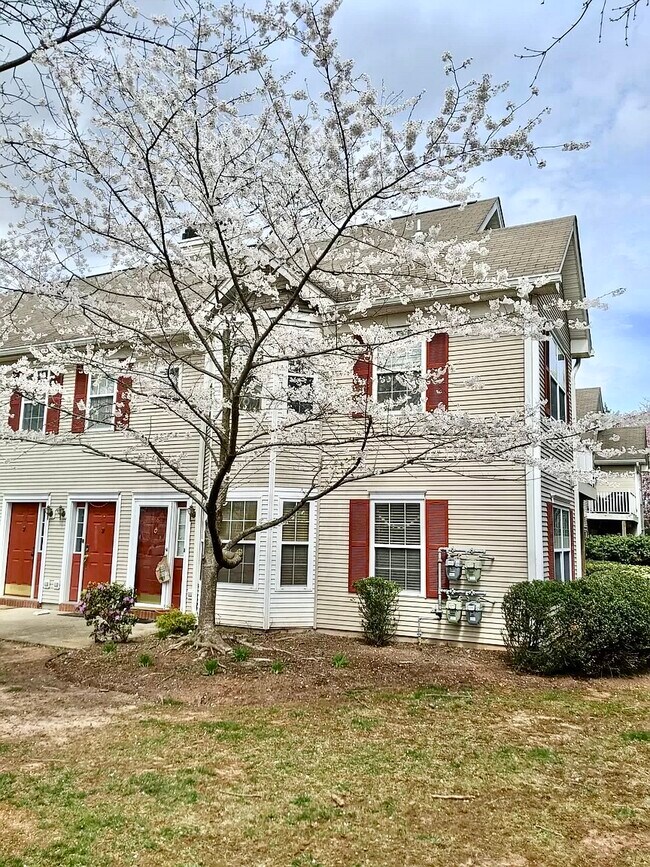 Foto del edificio - 58 Waugh Ct