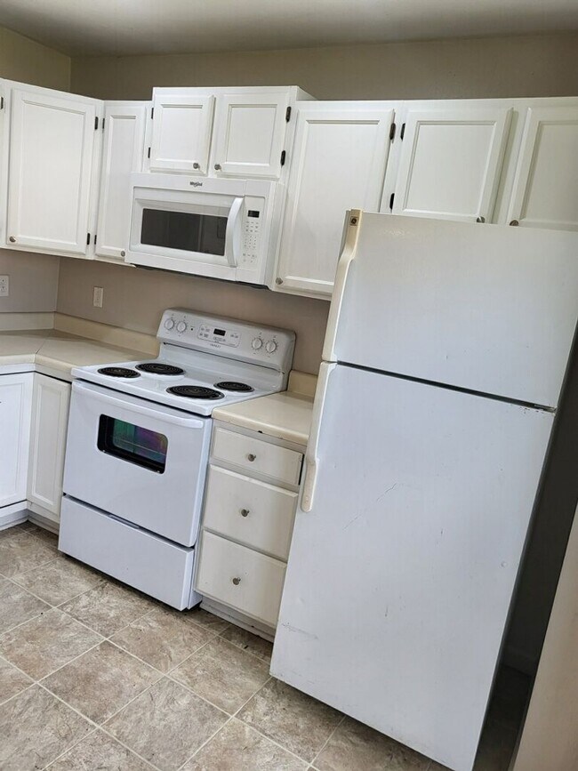 Building Photo - 5212 Collier Ct