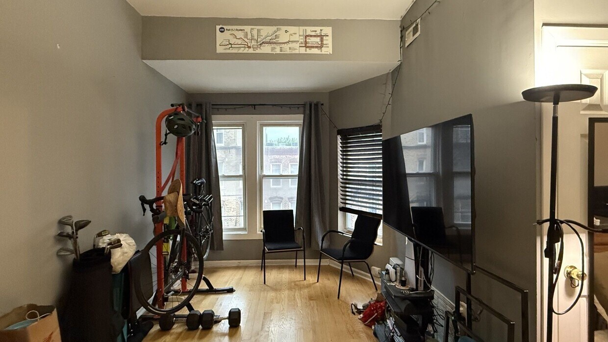 Foto principal - 1400 N Bosworth Ave