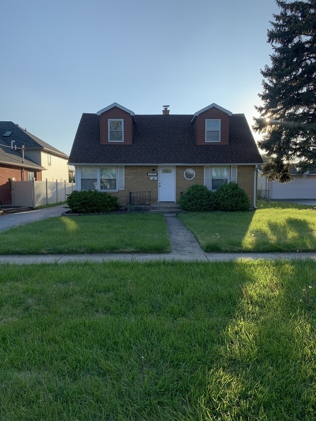 Burbank Il Rentals