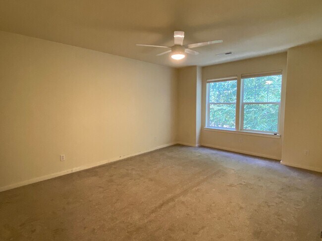 Building Photo - Exquisitely Charming Corner Lot 3BD | 2.5B...