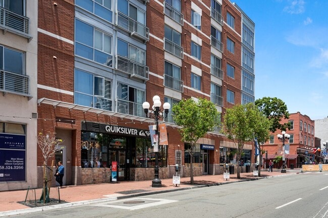 Building Photo - Expansive Gaslamp Quarter 1 bedroom + a bo...
