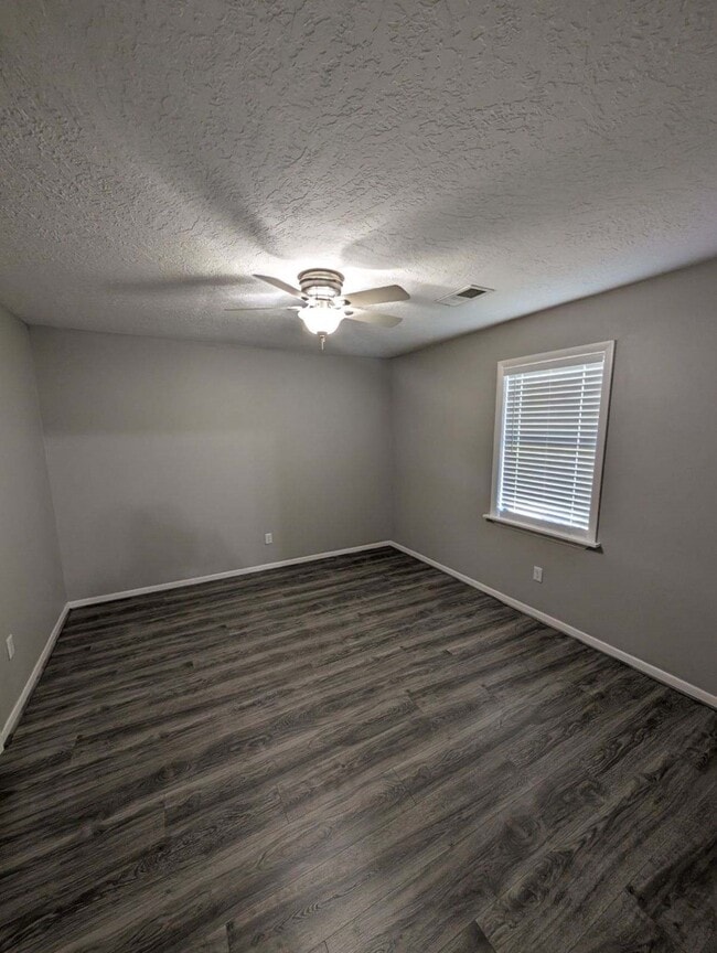 Building Photo - 3449 Bridgette Ln