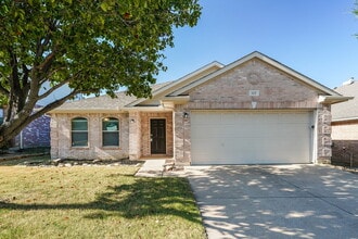 Building Photo - 3737 Sapphire St