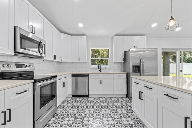 Foto del edificio - 6232 SW 148th St