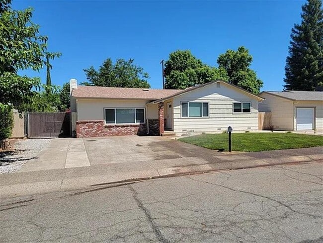 Building Photo - 2120 Venus Way