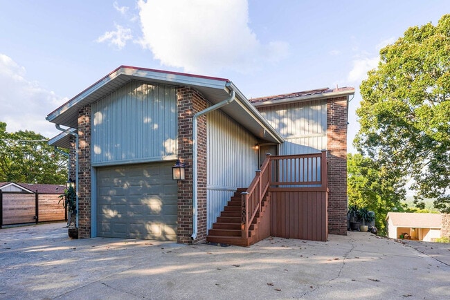 Foto del edificio - 14807 Dutchmans Dr