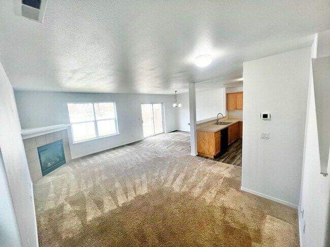 Foto del edificio - 3/2.5 Two Story Home Near Downtown Redmond...