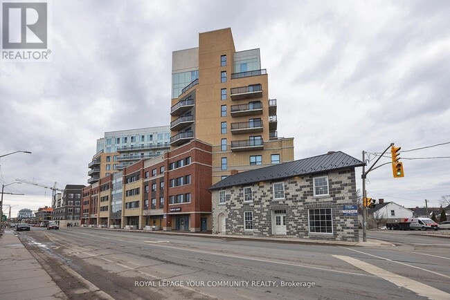 Building Photo - 652-652 Princess St
