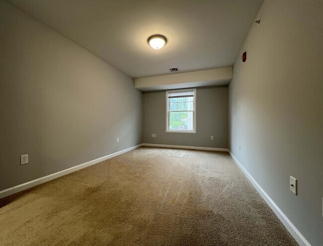 Foto del edificio - The Village Green at Annandale