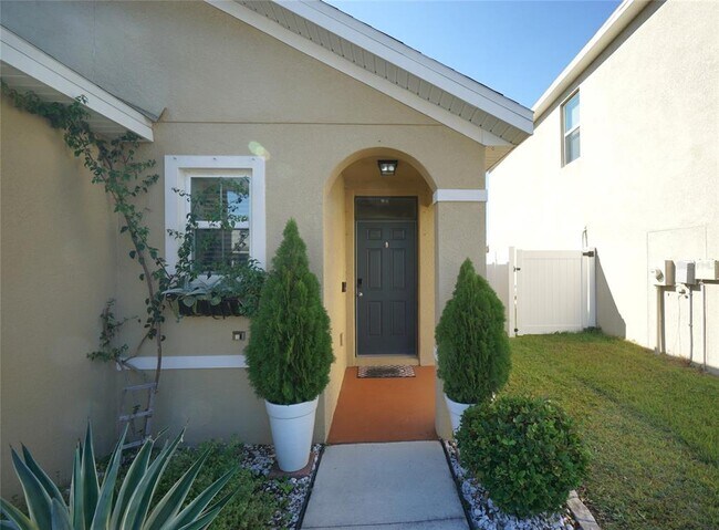 Building Photo - 11124 Leland Groves Dr