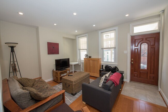 Foto del edificio - 3503 Sunnyside Ave