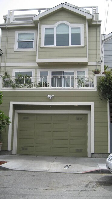 Building Photo - 119 Peralta Ave