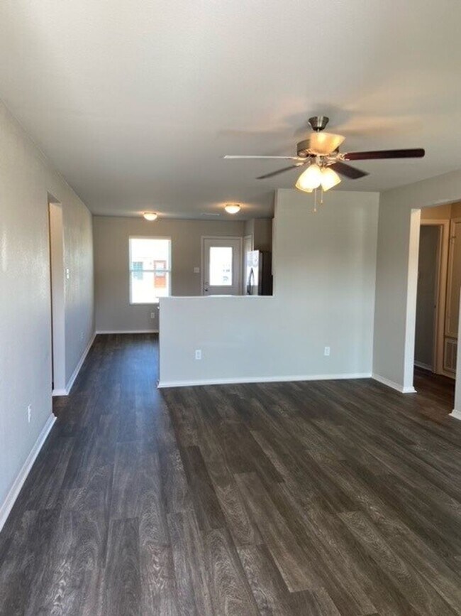 Building Photo - Preleasing Now-Three Bedroom | Two Bath Home in Conrad Court