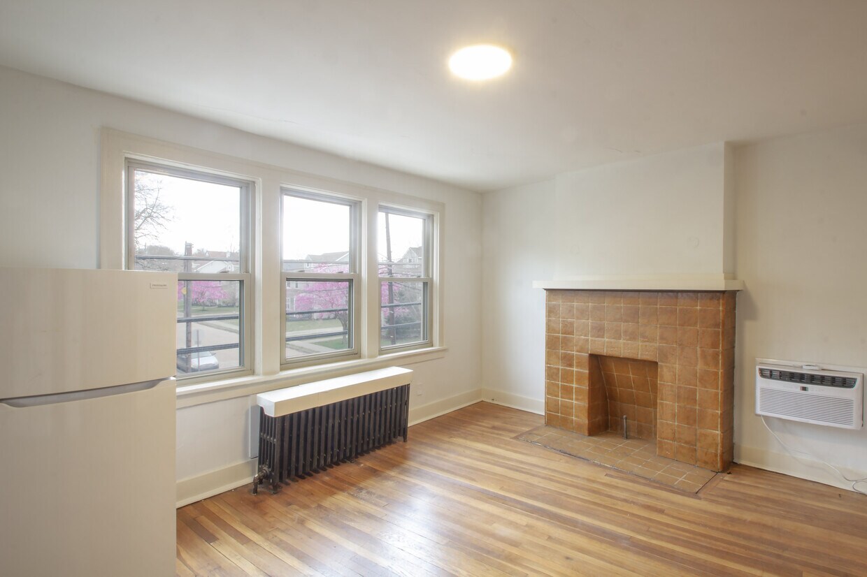 Photo - 301 S Trenton Ave (Pittsburgh, PA)