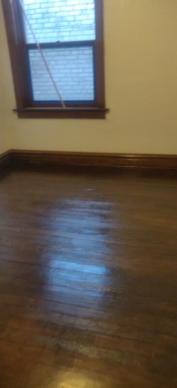 Foto del edificio - 8814 St Charles Ln