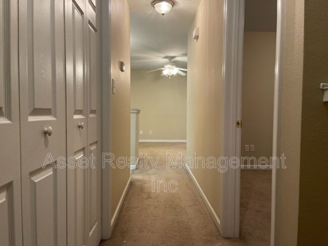 Foto del edificio - 8122 Elderberry Dr NW