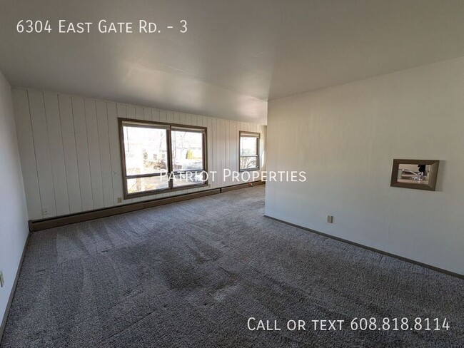 Foto del edificio - 2 bedroom/ 1 bath apartment in Monona, WI