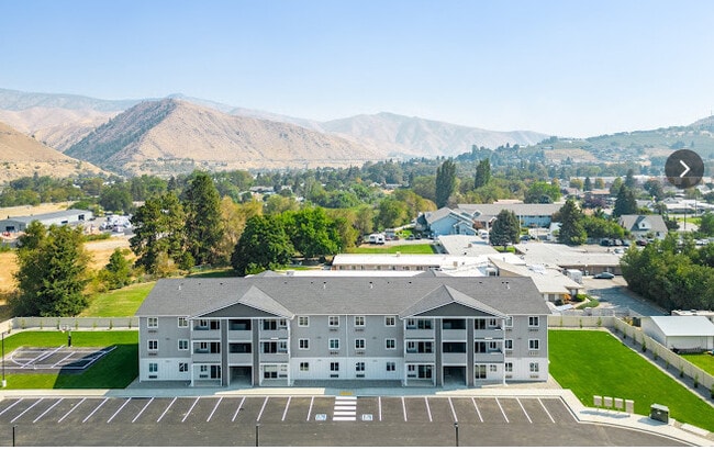 Incredible Views! - Pioneer Apartments
