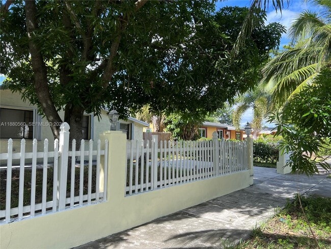 Foto del edificio - 931 NW 34th Way