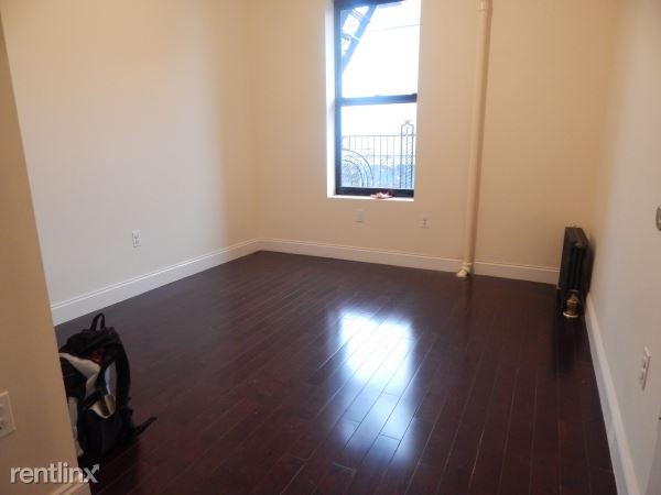 Foto del edificio - 281 Saint Nicholas Ave
