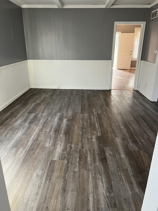 Foto del edificio - 1918 W Howett St