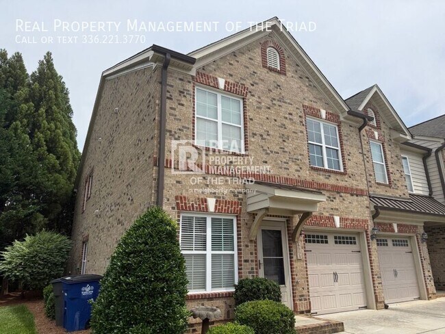 Building Photo - 4994 Wyngate Village Dr